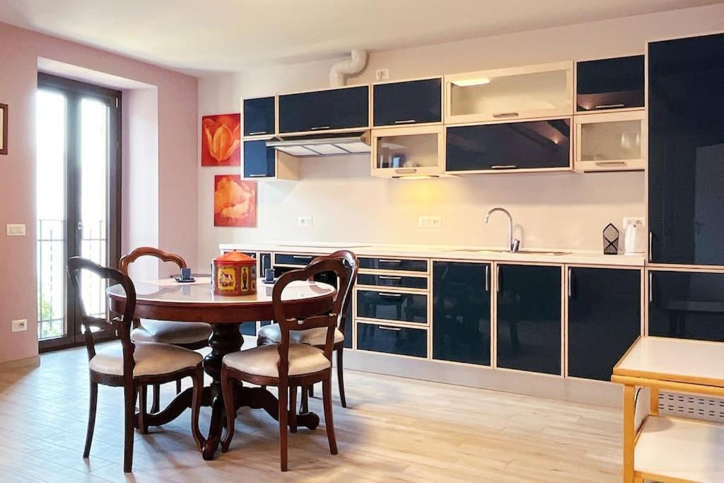 شقة Gio House - Affitti Brevi Italia Onno المظهر الخارجي الصورة
